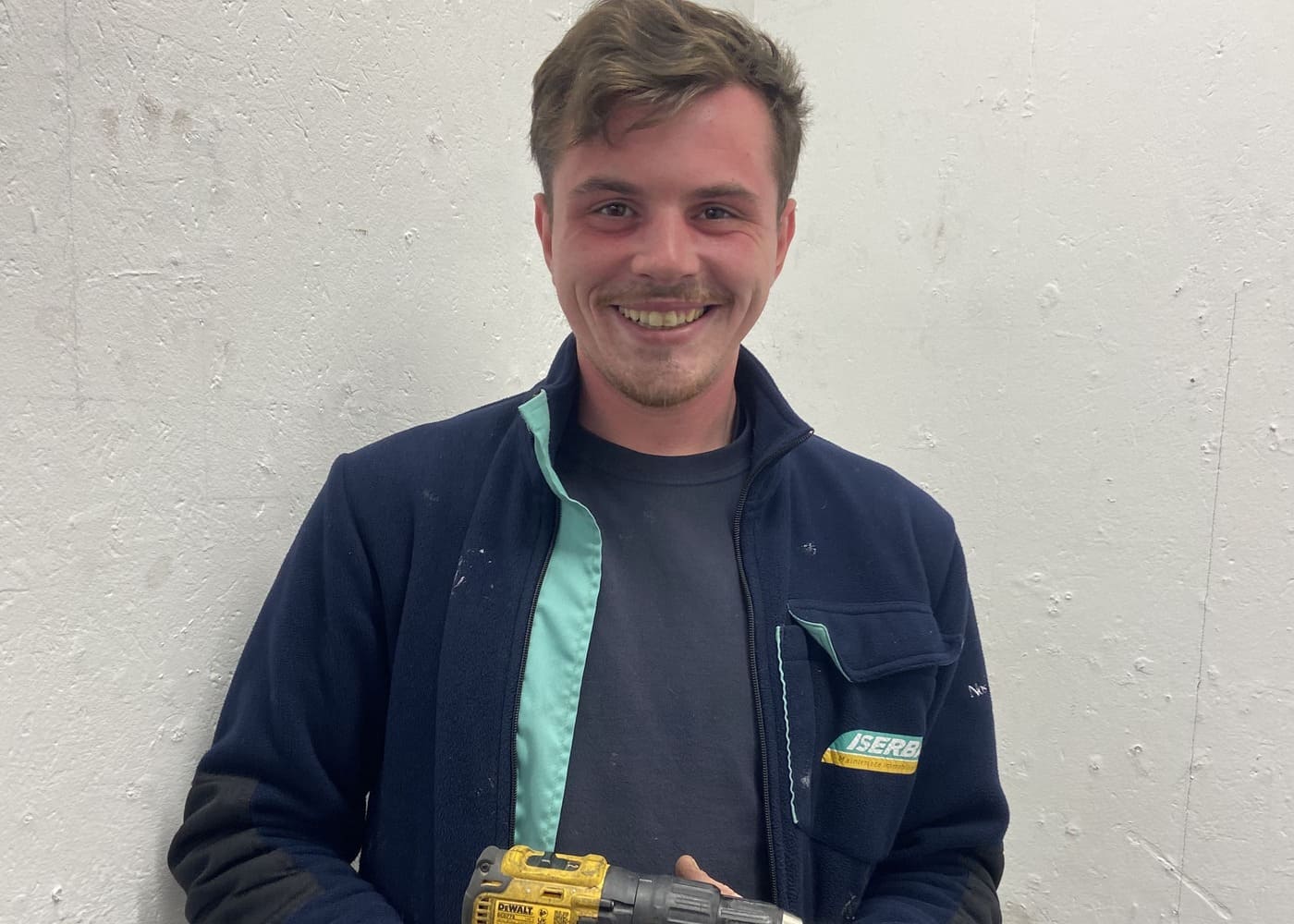 Apprenant de l'École Gustave Témoignant en Atelier